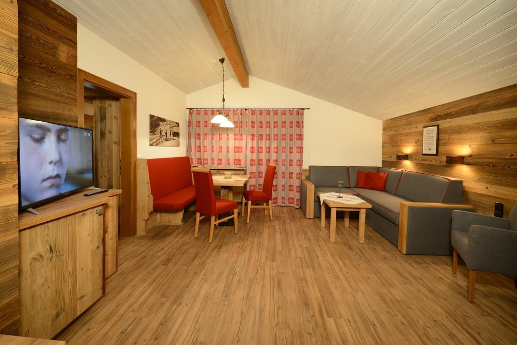 Haus Panorama Appartement Reit im Winkl Kamer foto