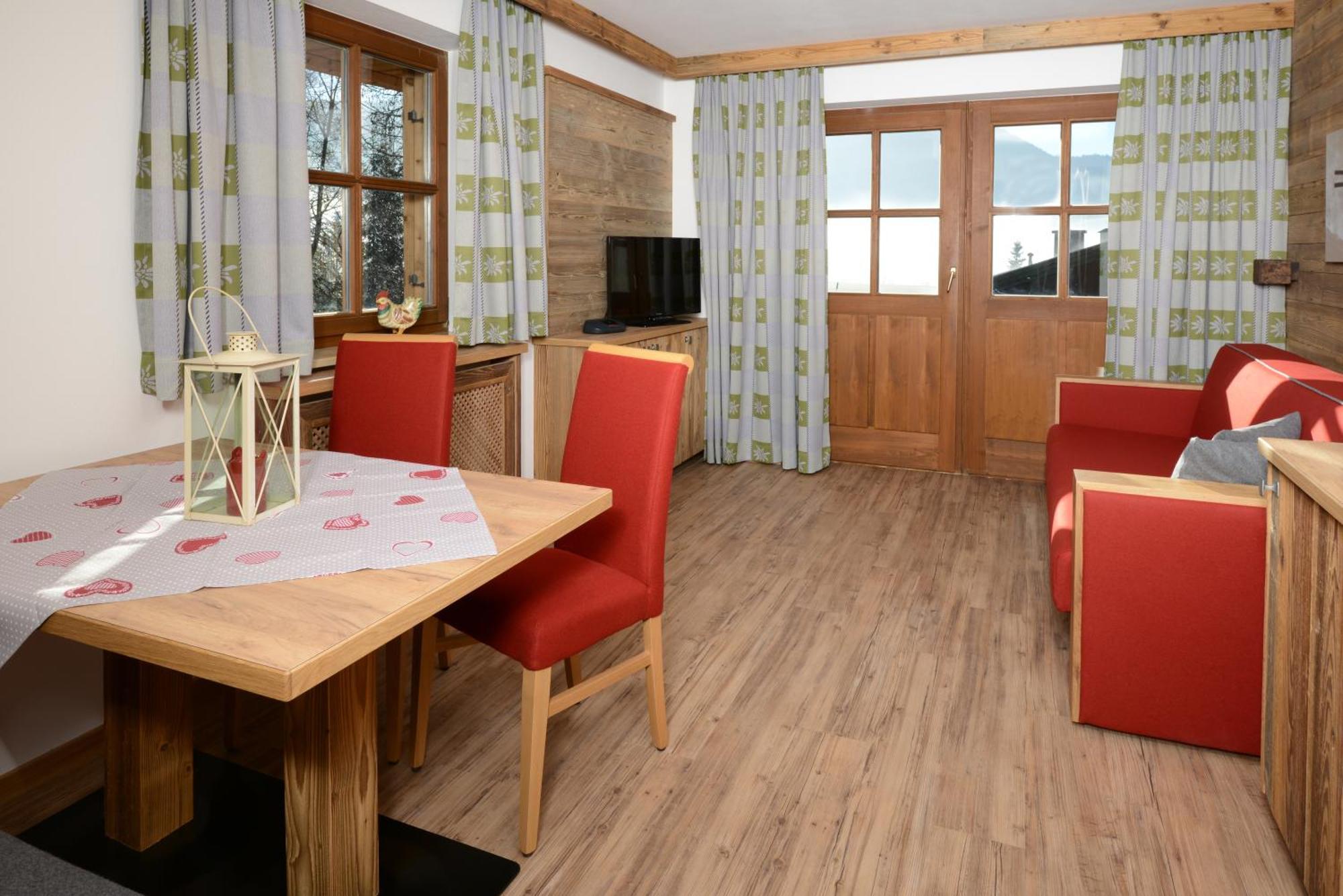Haus Panorama Appartement Reit im Winkl Buitenkant foto